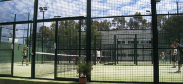 Le Padel : Le nouveau sport de raquette venu du sud